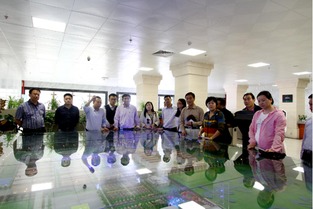 廈門南洋學(xué)院一行來我校參觀交流